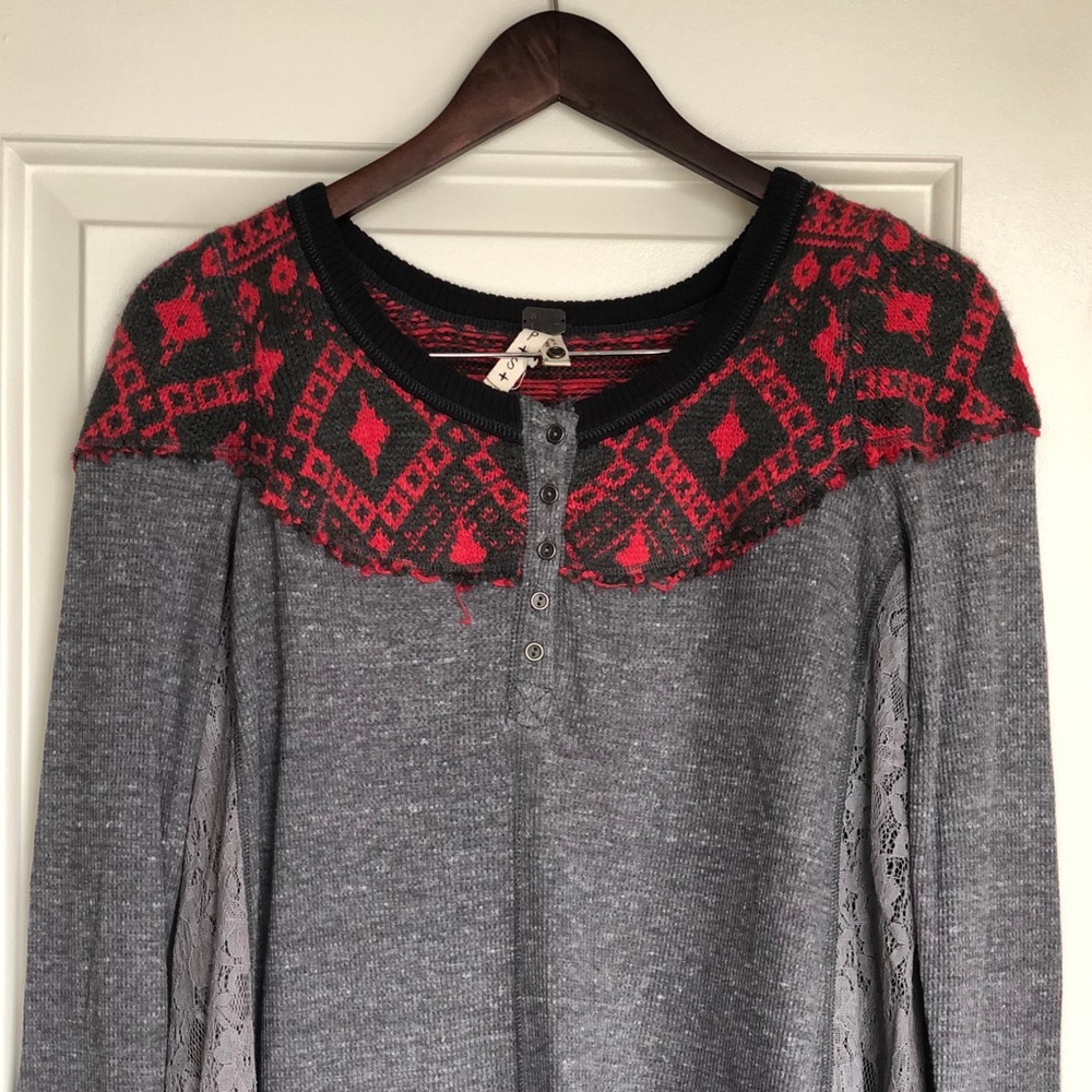 FREE PEOPLE KNIT SWEATER